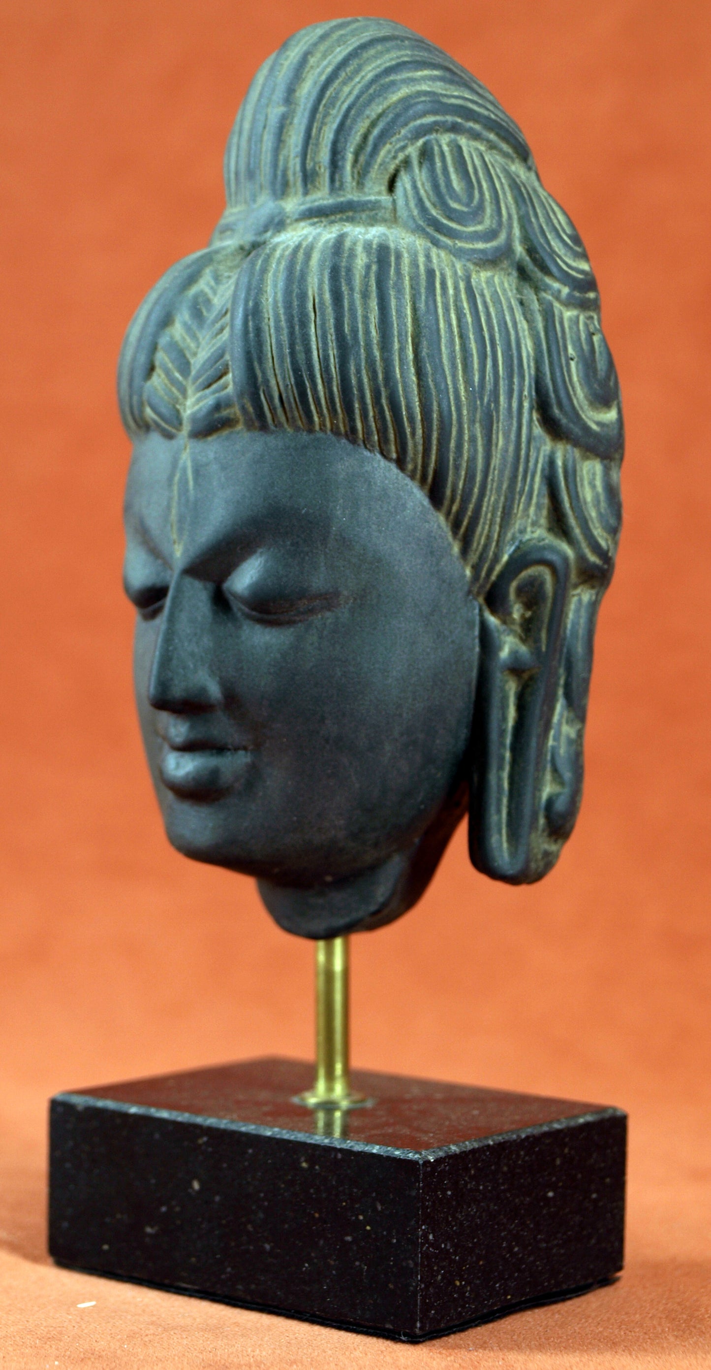 Figura de Shiva, tercer miembro de la Trimurti, réplica artesanal