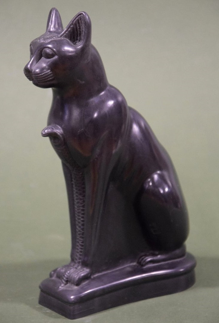 Bastet Grande
