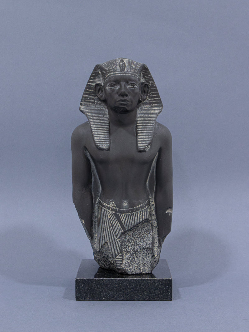 busto Amenemhat III