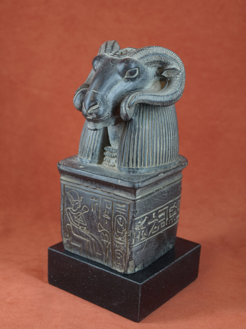 escultura egipcia, dios egipcio, Amón-Ra, Amun-Ra,
