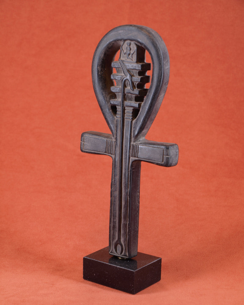 Ankh — La Cruz de la Vida Egipcia